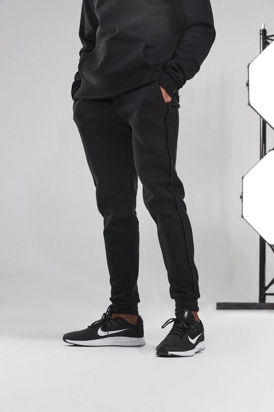 Man Active Skinny Jogger With Raw Edge 1 Man Active Skinny Jogger With Raw Edge